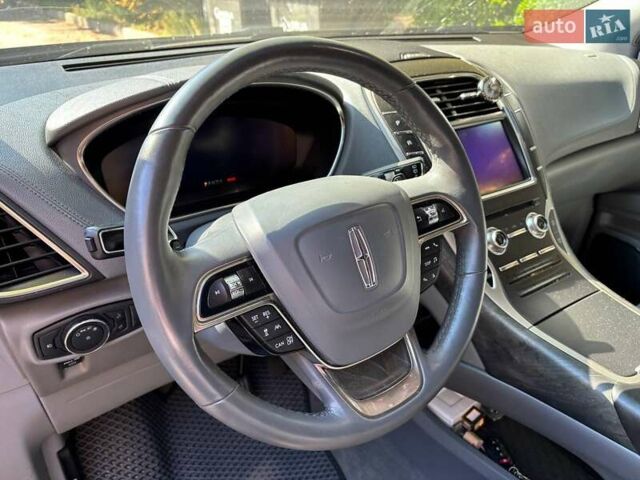 Линкольн Nautilus 2019 в Киеве на Automoto.ua Черный Линкольн Nautilus, объемом двигателя 2 л и пробегом 63 тыс. км за 34000 $, фото 16 на Automoto.ua