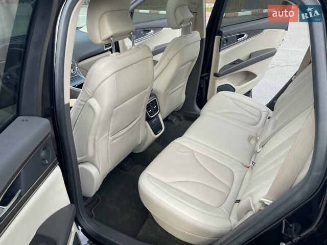 Черный Линкольн Nautilus, объемом двигателя 2.7 л и пробегом 42 тыс. км за 29999 $, фото 12 на Automoto.ua