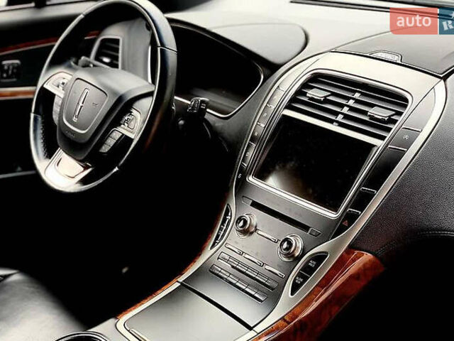 Чорний Лінкольн Nautilus, об'ємом двигуна 2 л та пробігом 62 тис. км за 18900 $, фото 19 на Automoto.ua