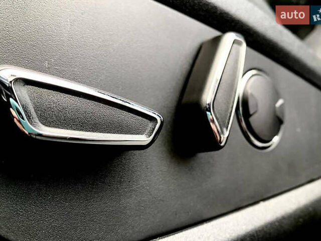 Чорний Лінкольн Nautilus, об'ємом двигуна 2 л та пробігом 62 тис. км за 18900 $, фото 21 на Automoto.ua