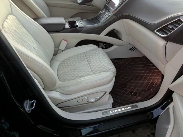 Черный Линкольн Nautilus, объемом двигателя 2.7 л и пробегом 111 тыс. км за 26700 $, фото 2 на Automoto.ua