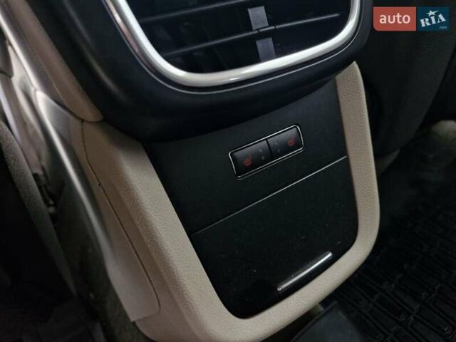 Черный Линкольн Nautilus, объемом двигателя 2 л и пробегом 70 тыс. км за 24999 $, фото 32 на Automoto.ua