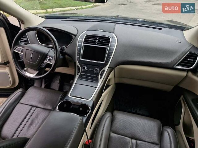 Черный Линкольн Nautilus, объемом двигателя 2 л и пробегом 70 тыс. км за 24999 $, фото 20 на Automoto.ua