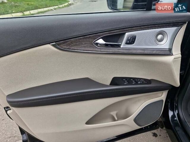 Черный Линкольн Nautilus, объемом двигателя 2 л и пробегом 70 тыс. км за 24999 $, фото 11 на Automoto.ua