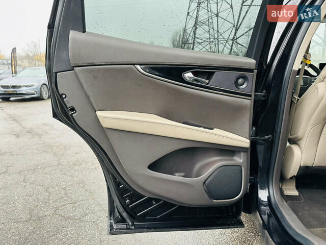 Черный Линкольн Nautilus, объемом двигателя 2 л и пробегом 55 тыс. км за 23500 $, фото 17 на Automoto.ua