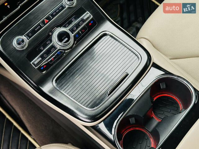 Черный Линкольн Nautilus, объемом двигателя 2 л и пробегом 55 тыс. км за 23500 $, фото 33 на Automoto.ua