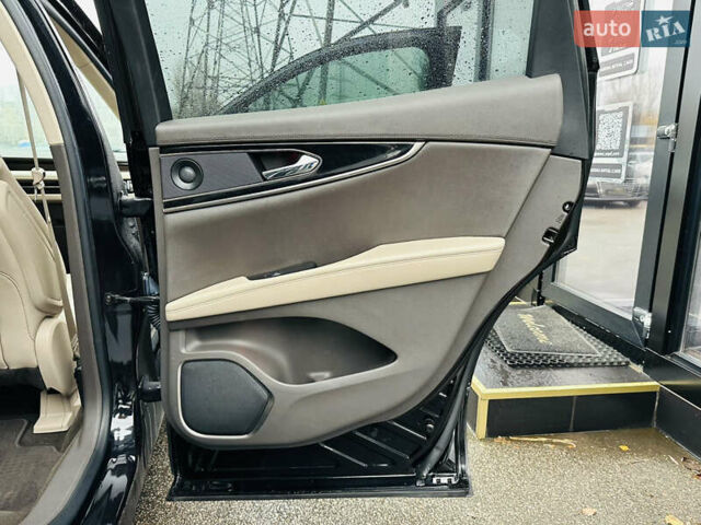 Черный Линкольн Nautilus, объемом двигателя 2 л и пробегом 55 тыс. км за 23500 $, фото 23 на Automoto.ua