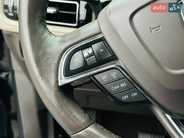 Черный Линкольн Nautilus, объемом двигателя 2 л и пробегом 55 тыс. км за 23500 $, фото 30 на Automoto.ua