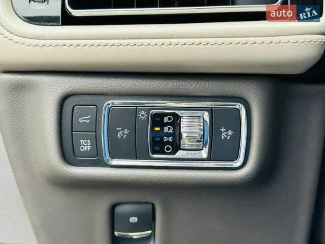 Черный Линкольн Nautilus, объемом двигателя 2 л и пробегом 55 тыс. км за 23500 $, фото 35 на Automoto.ua