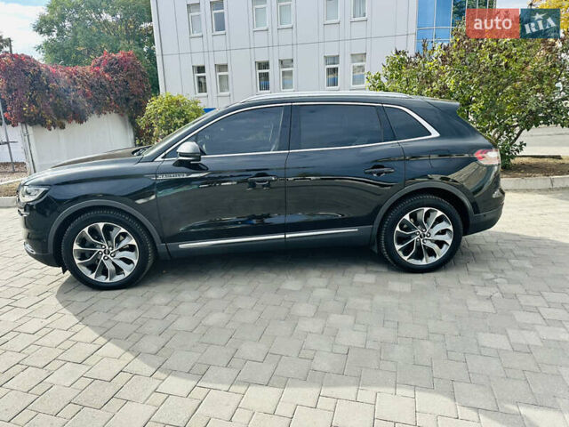 Черный Линкольн Nautilus, объемом двигателя 2 л и пробегом 104 тыс. км за 26800 $, фото 2 на Automoto.ua