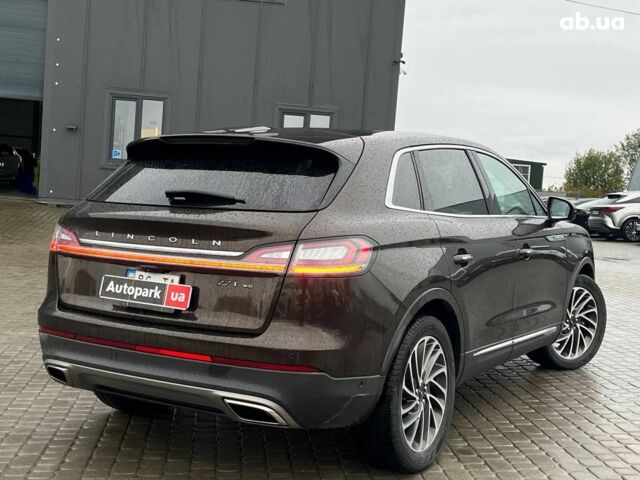 Коричневый Линкольн Nautilus, объемом двигателя 2.7 л и пробегом 95 тыс. км за 34690 $, фото 5 на Automoto.ua