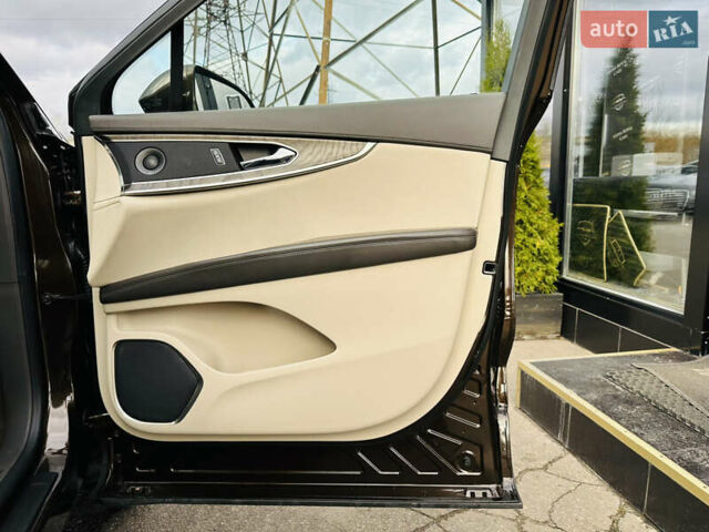 Коричневый Линкольн Nautilus, объемом двигателя 2.69 л и пробегом 77 тыс. км за 24500 $, фото 27 на Automoto.ua