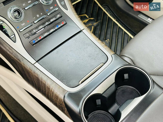 Коричневый Линкольн Nautilus, объемом двигателя 2.69 л и пробегом 77 тыс. км за 24500 $, фото 35 на Automoto.ua