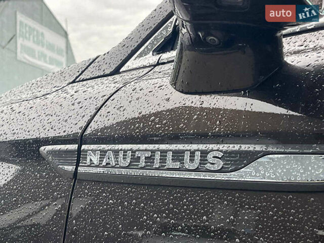 Коричневый Линкольн Nautilus, объемом двигателя 2.7 л и пробегом 95 тыс. км за 34690 $, фото 12 на Automoto.ua