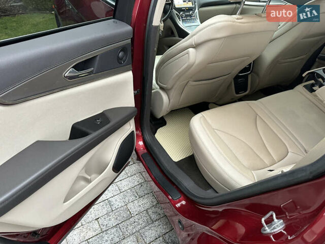Красный Линкольн Nautilus, объемом двигателя 2 л и пробегом 127 тыс. км за 21300 $, фото 8 на Automoto.ua