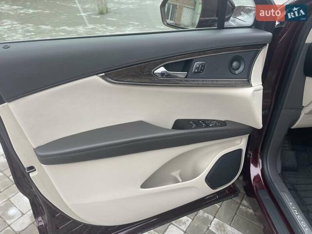 Красный Линкольн Nautilus, объемом двигателя 2.69 л и пробегом 110 тыс. км за 23500 $, фото 5 на Automoto.ua