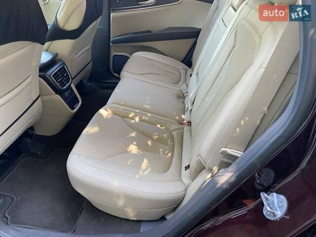 Красный Линкольн Nautilus, объемом двигателя 2 л и пробегом 43 тыс. км за 24200 $, фото 10 на Automoto.ua