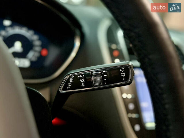 Красный Линкольн Nautilus, объемом двигателя 2.69 л и пробегом 84 тыс. км за 28000 $, фото 24 на Automoto.ua