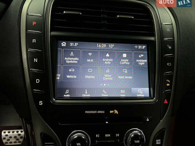 Красный Линкольн Nautilus, объемом двигателя 2.69 л и пробегом 84 тыс. км за 28000 $, фото 34 на Automoto.ua