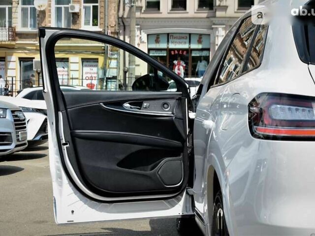 Линкольн Nautilus, объемом двигателя 2.7 л и пробегом 32 тыс. км за 40999 $, фото 25 на Automoto.ua