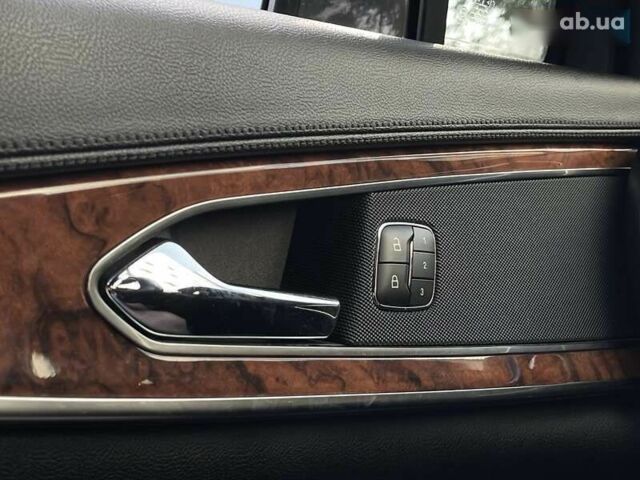 Лінкольн Nautilus, об'ємом двигуна 2 л та пробігом 65 тис. км за 22999 $, фото 22 на Automoto.ua