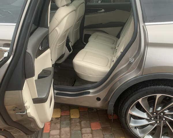 Линкольн Nautilus, объемом двигателя 2 л и пробегом 45 тыс. км за 28500 $, фото 20 на Automoto.ua