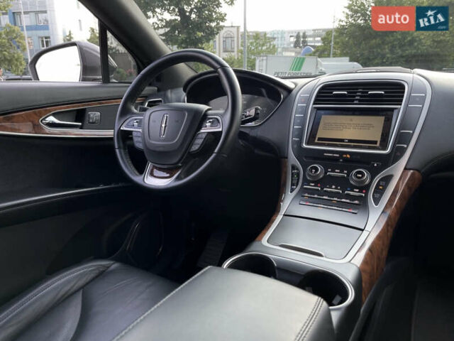 Сірий Лінкольн Nautilus, об'ємом двигуна 2 л та пробігом 65 тис. км за 20700 $, фото 9 на Automoto.ua