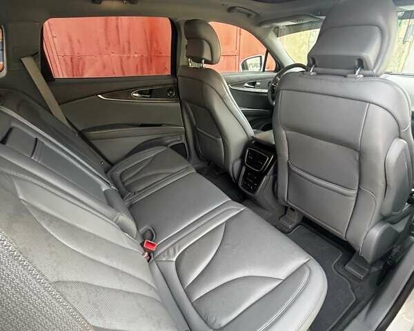 Линкольн Nautilus 2018 в Виннице на Automoto.ua Серый Линкольн Nautilus, объемом двигателя 2 л и пробегом 101 тыс. км за 20800 $, фото 3 на Automoto.ua