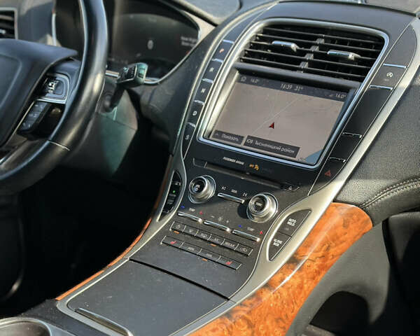 Серый Линкольн Nautilus, объемом двигателя 2 л и пробегом 63 тыс. км за 25900 $, фото 36 на Automoto.ua