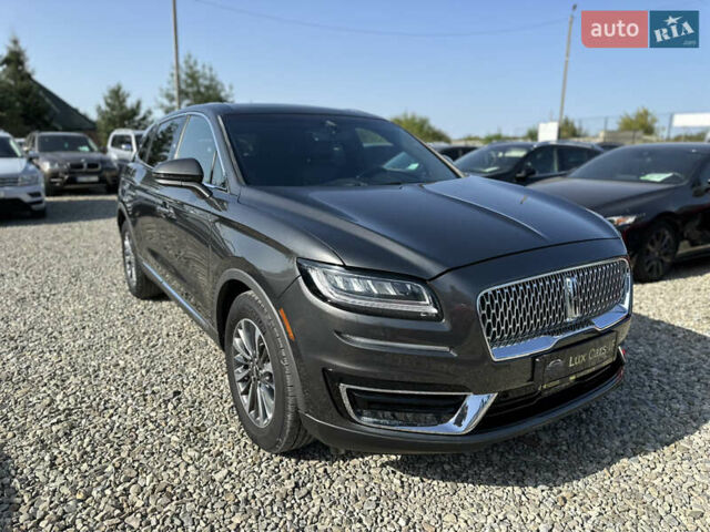 Серый Линкольн Nautilus, объемом двигателя 2 л и пробегом 63 тыс. км за 25900 $, фото 1 на Automoto.ua