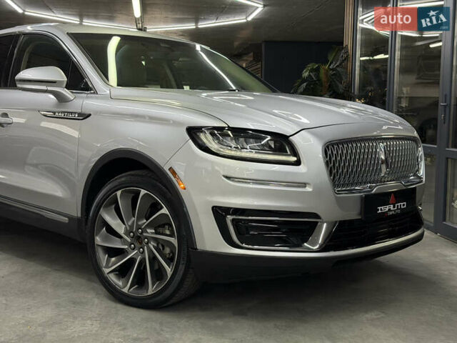 Серый Линкольн Nautilus, объемом двигателя 2 л и пробегом 153 тыс. км за 19900 $, фото 3 на Automoto.ua