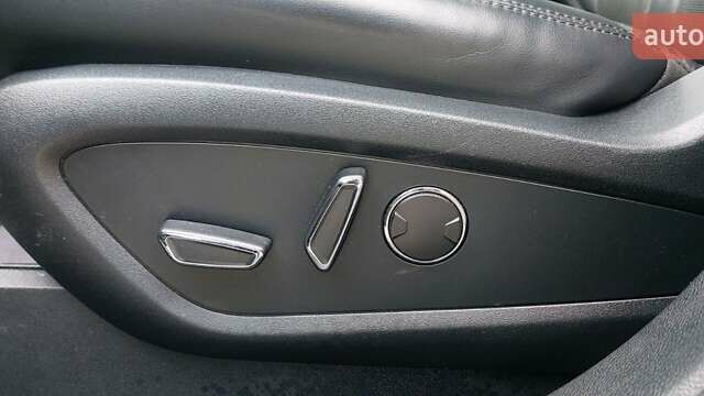 Серый Линкольн Nautilus, объемом двигателя 2 л и пробегом 33 тыс. км за 21700 $, фото 14 на Automoto.ua