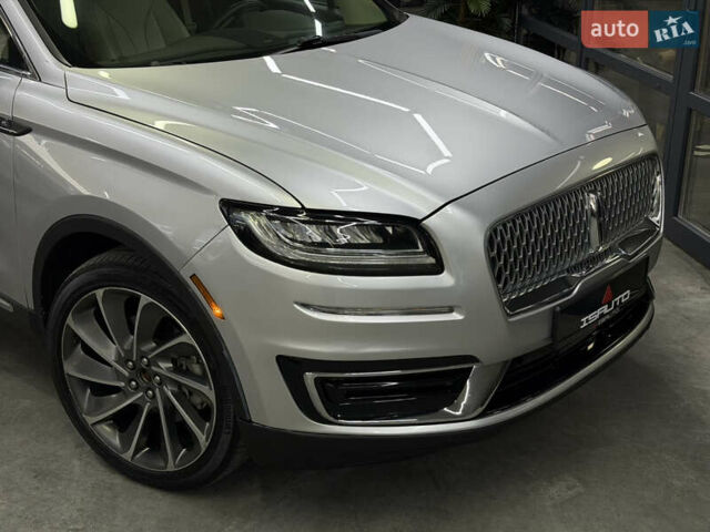 Серый Линкольн Nautilus, объемом двигателя 2 л и пробегом 153 тыс. км за 19900 $, фото 2 на Automoto.ua