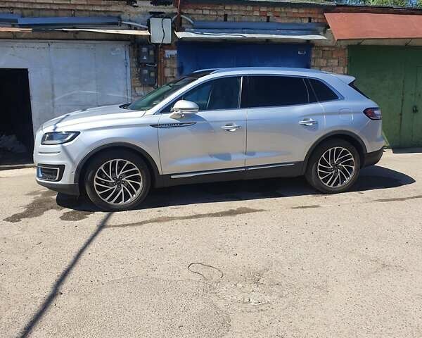 Сірий Лінкольн Nautilus, об'ємом двигуна 2 л та пробігом 43 тис. км за 25700 $, фото 2 на Automoto.ua