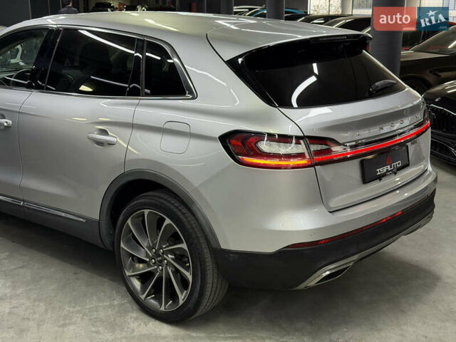 Серый Линкольн Nautilus, объемом двигателя 2 л и пробегом 153 тыс. км за 19900 $, фото 11 на Automoto.ua