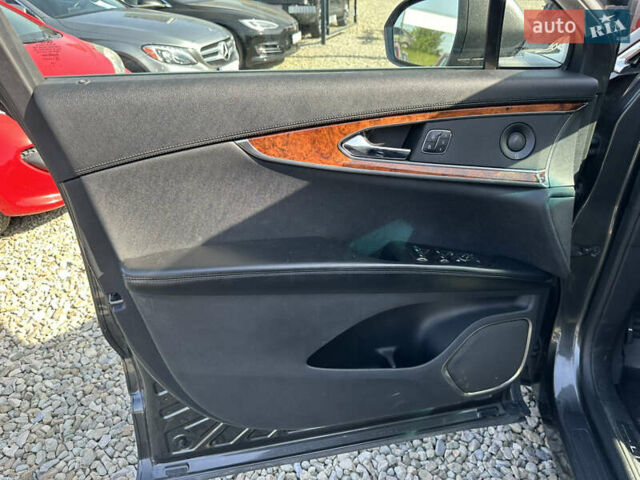 Серый Линкольн Nautilus, объемом двигателя 2 л и пробегом 63 тыс. км за 25900 $, фото 15 на Automoto.ua