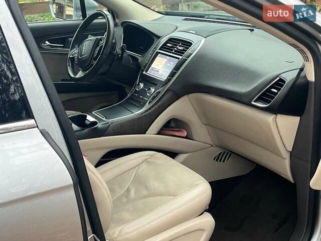 Серый Линкольн Nautilus, объемом двигателя 2 л и пробегом 61 тыс. км за 24990 $, фото 15 на Automoto.ua