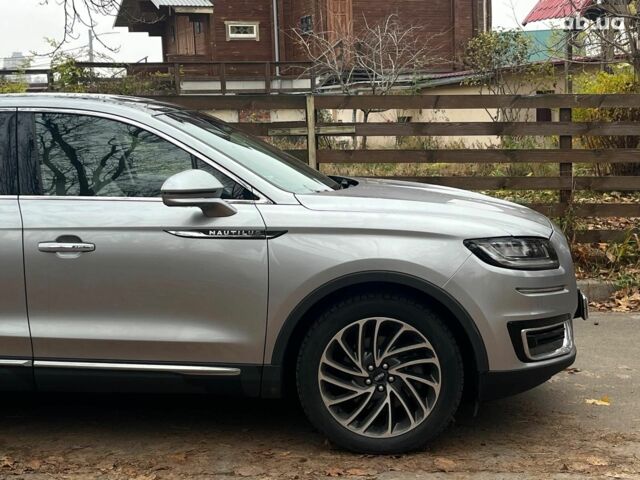 Серый Линкольн Nautilus, объемом двигателя 2 л и пробегом 61 тыс. км за 24990 $, фото 3 на Automoto.ua