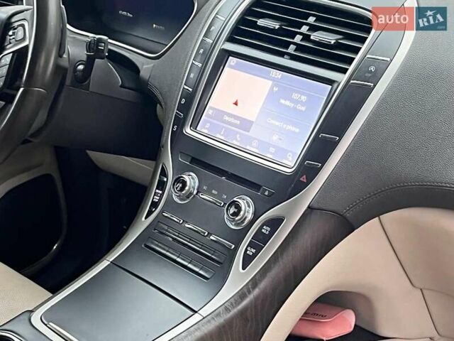 Серый Линкольн Nautilus, объемом двигателя 2 л и пробегом 61 тыс. км за 24990 $, фото 17 на Automoto.ua