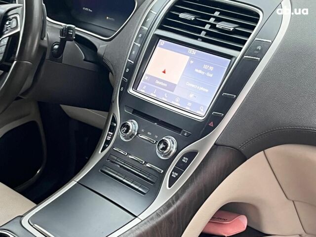 Серый Линкольн Nautilus, объемом двигателя 2 л и пробегом 61 тыс. км за 24990 $, фото 17 на Automoto.ua