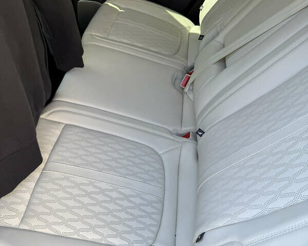 Серый Линкольн Nautilus, объемом двигателя 2.69 л и пробегом 34 тыс. км за 33000 $, фото 11 на Automoto.ua