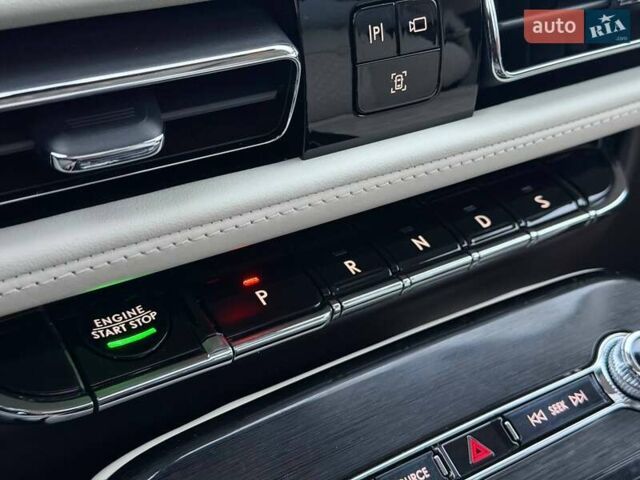 Серый Линкольн Nautilus, объемом двигателя 2.69 л и пробегом 19 тыс. км за 40800 $, фото 70 на Automoto.ua