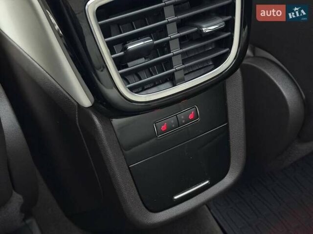 Серый Линкольн Nautilus, объемом двигателя 2.69 л и пробегом 19 тыс. км за 40800 $, фото 52 на Automoto.ua