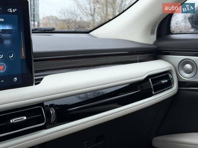 Серый Линкольн Nautilus, объемом двигателя 2.69 л и пробегом 19 тыс. км за 40800 $, фото 76 на Automoto.ua