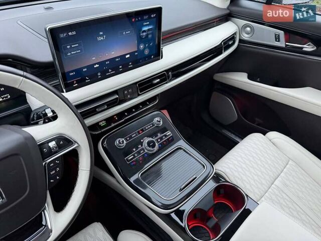 Серый Линкольн Nautilus, объемом двигателя 2.69 л и пробегом 19 тыс. км за 40800 $, фото 67 на Automoto.ua