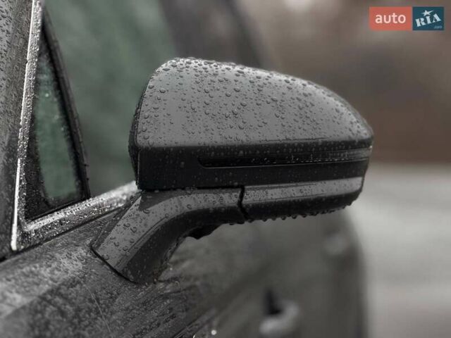 Серый Линкольн Nautilus, объемом двигателя 2.69 л и пробегом 19 тыс. км за 40800 $, фото 8 на Automoto.ua