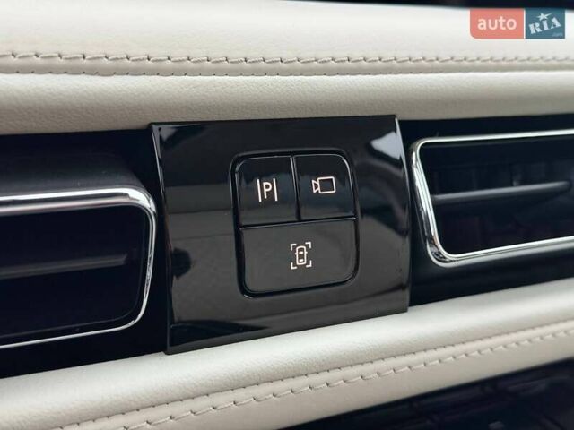 Серый Линкольн Nautilus, объемом двигателя 2.69 л и пробегом 19 тыс. км за 40800 $, фото 81 на Automoto.ua