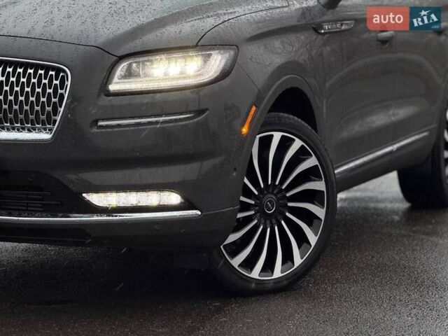 Серый Линкольн Nautilus, объемом двигателя 2.69 л и пробегом 19 тыс. км за 40800 $, фото 4 на Automoto.ua