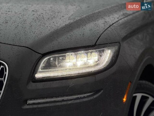 Серый Линкольн Nautilus, объемом двигателя 2.69 л и пробегом 19 тыс. км за 40800 $, фото 5 на Automoto.ua