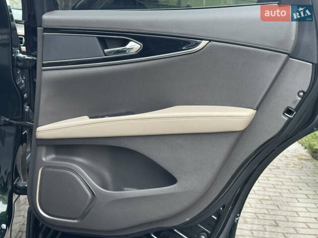 Зелений Лінкольн Nautilus, об'ємом двигуна 2 л та пробігом 106 тис. км за 26700 $, фото 31 на Automoto.ua